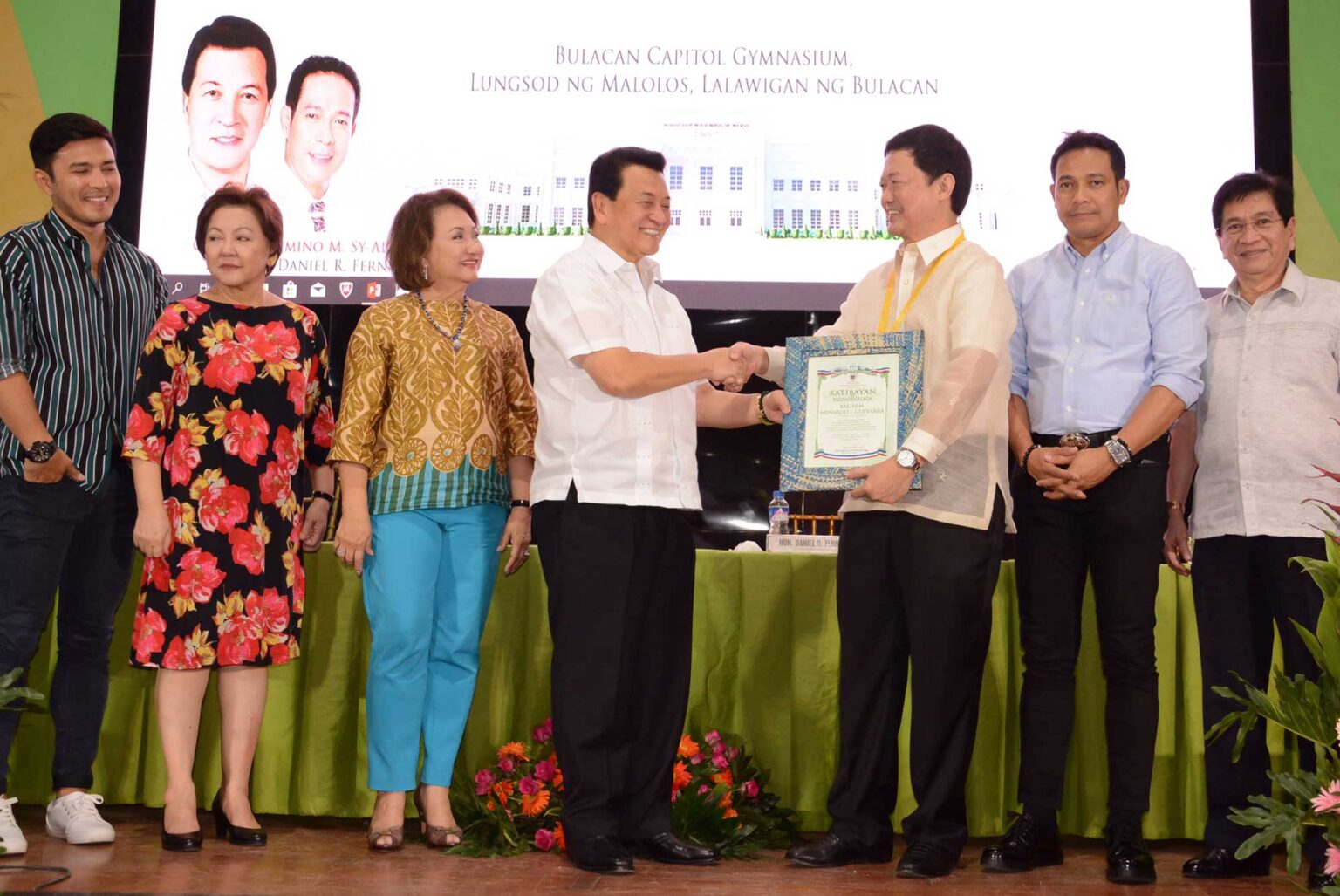 Newly elected barangay officials in Bulacan take oath of office ...