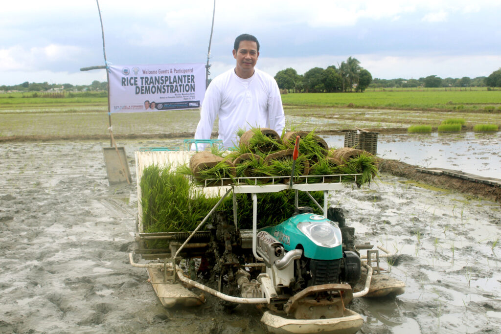 PHOTO RELEASE – A STEP INTO FARM MECHANIZATION – Provincial Government ...